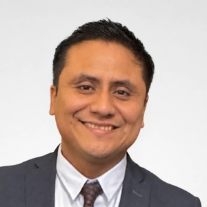 Dr. Eduardo Agustín Godínez