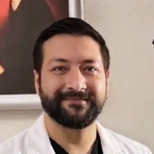 Dr. Eduardo Mora Tinajero