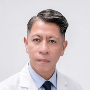 Dr. Moisés Salamanca García