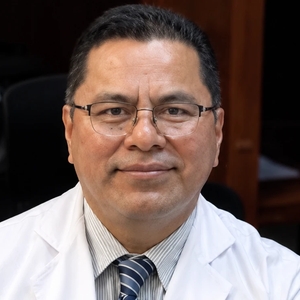 Dr. Román Morales Sánchez